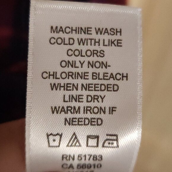 Maurices Womens Plus Red Plaid Flowy Button Down Top 2X - Picture 6 of 6